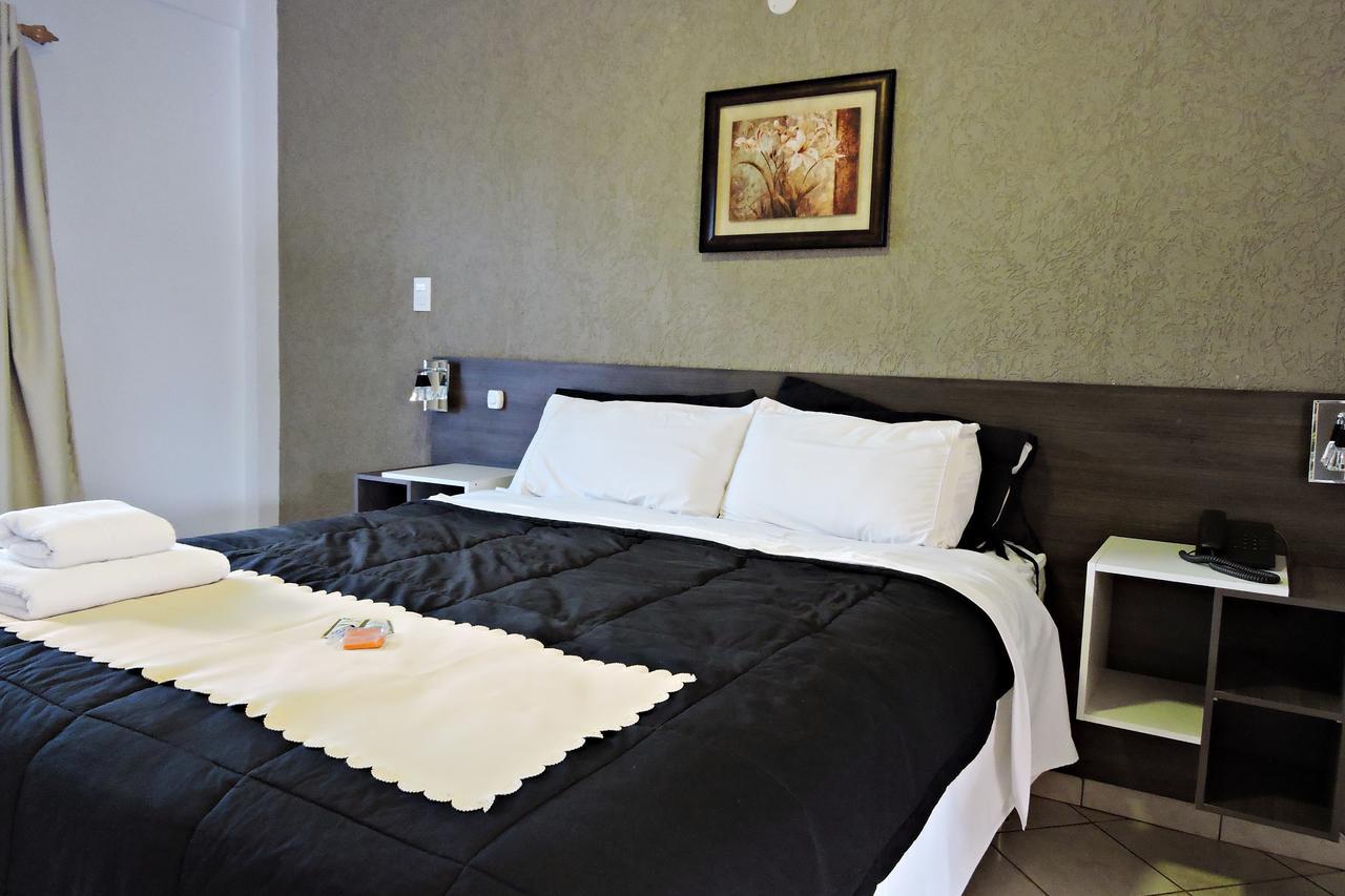 Hotel Piro'Y Presidente Franco Εξωτερικό φωτογραφία